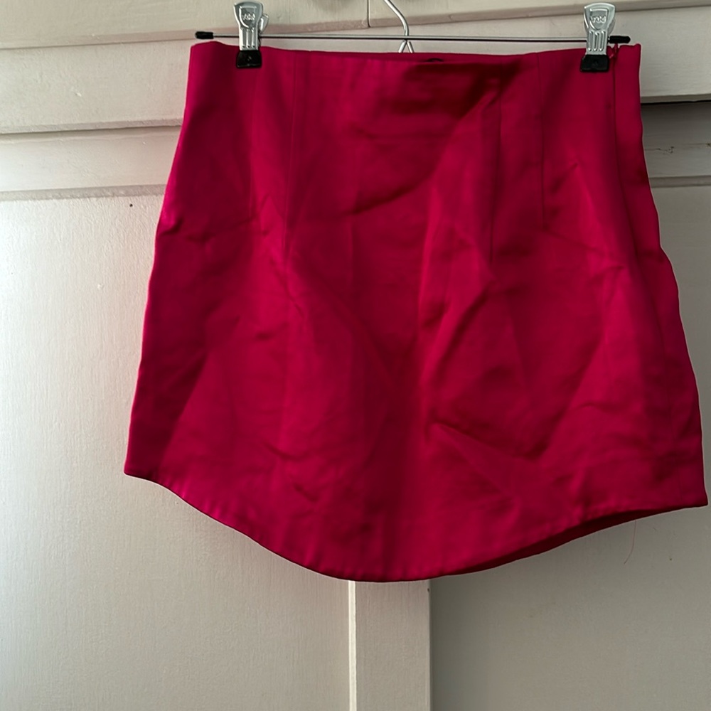Fuchsia satin mini skirt